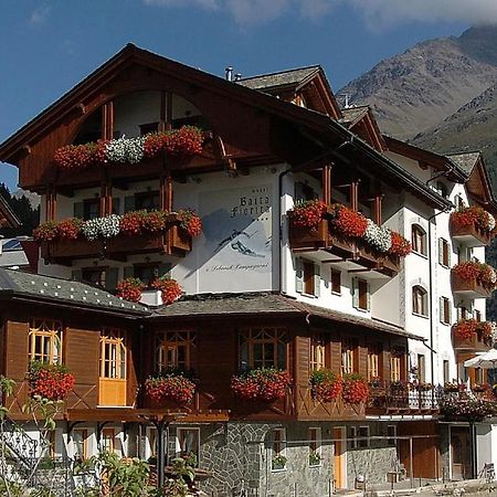Hotel Baita Fiorita サンタ・カテリーナ・ヴァルフルヴァ エクステリア 写真