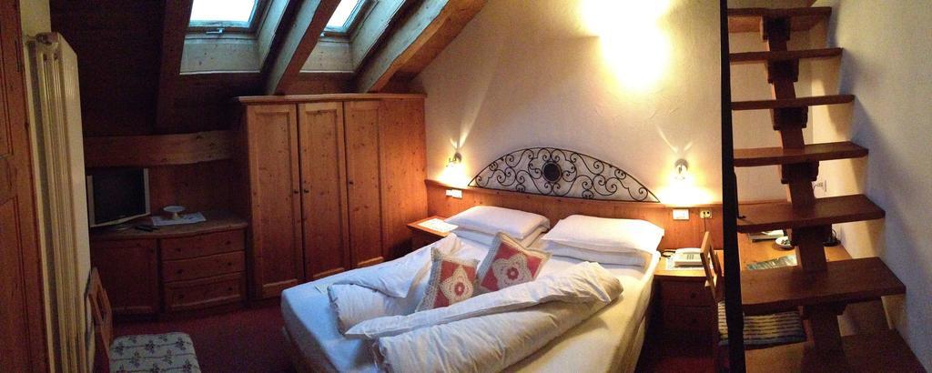 Hotel Baita Fiorita サンタ・カテリーナ・ヴァルフルヴァ 部屋 写真