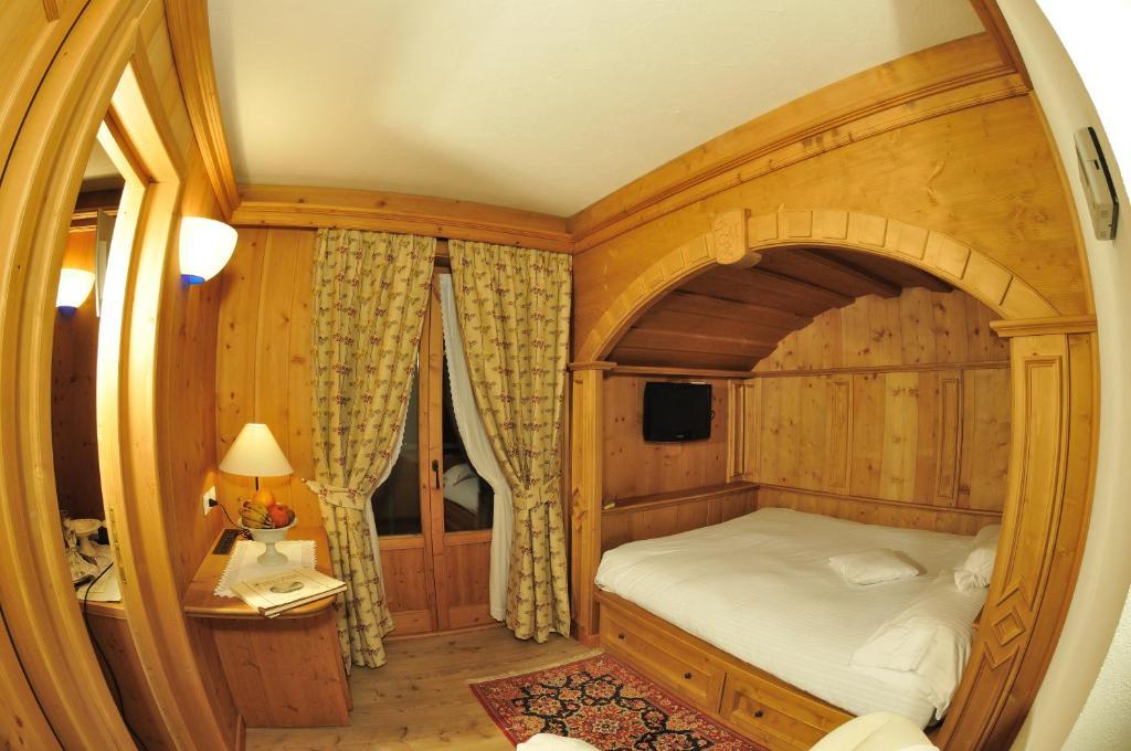 Hotel Baita Fiorita サンタ・カテリーナ・ヴァルフルヴァ 部屋 写真