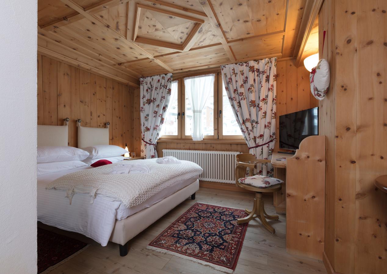 Hotel Baita Fiorita サンタ・カテリーナ・ヴァルフルヴァ エクステリア 写真