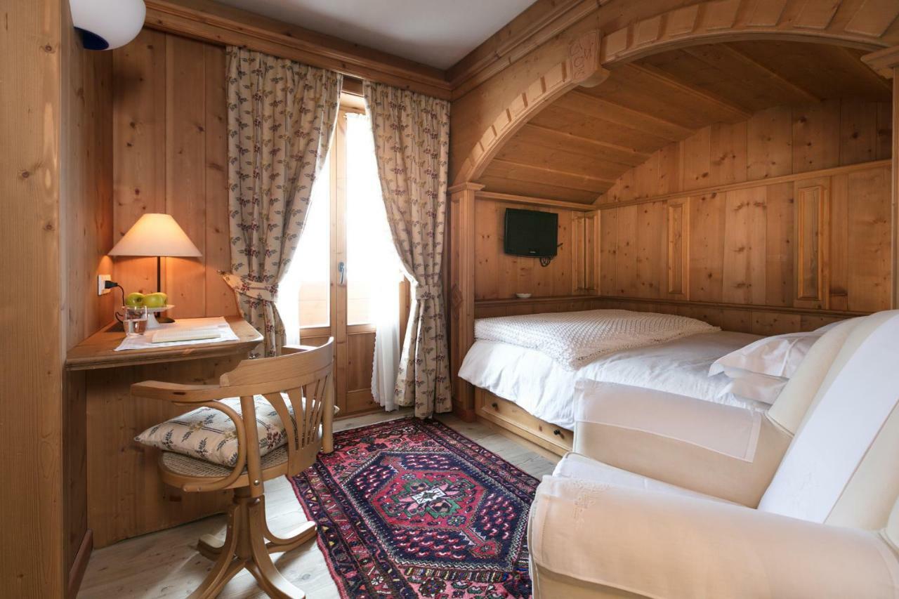 Hotel Baita Fiorita サンタ・カテリーナ・ヴァルフルヴァ エクステリア 写真